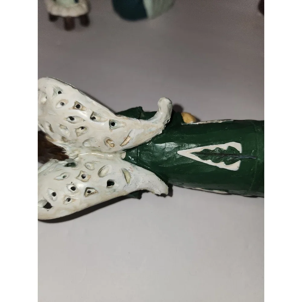 Kirkland Carved Resin 7 piece hand‎ painted Nativity set